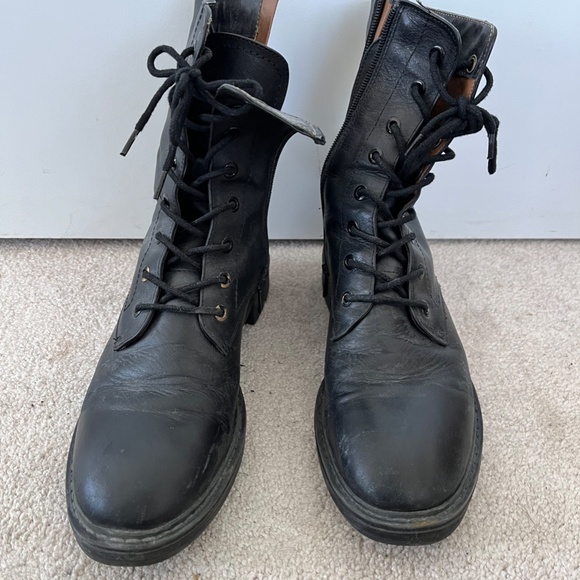 Zara Black Leather Boots - Picture 2 of 3